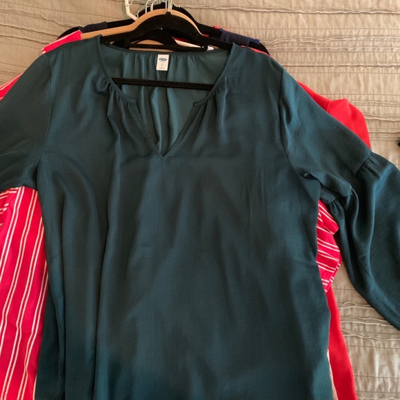 Tops - Picture 2 of 8